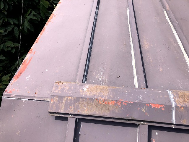 トタン屋根DIY塗装 ケレン作業