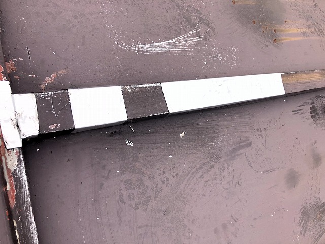 トタン屋根DIY塗装 ケレン作業