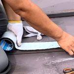 トタン屋根ケレントタン屋根の穴あき補修｜アルミ防水テープでDIY修理