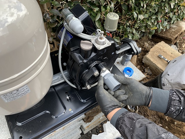 ジェット配管と井戸ポンプを接続する