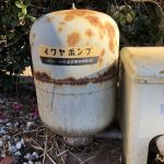 井戸ポンプの水が脈打つ原因は圧力タンク！40年使ったイワヤポンプを夫婦DIYで交換した記録
