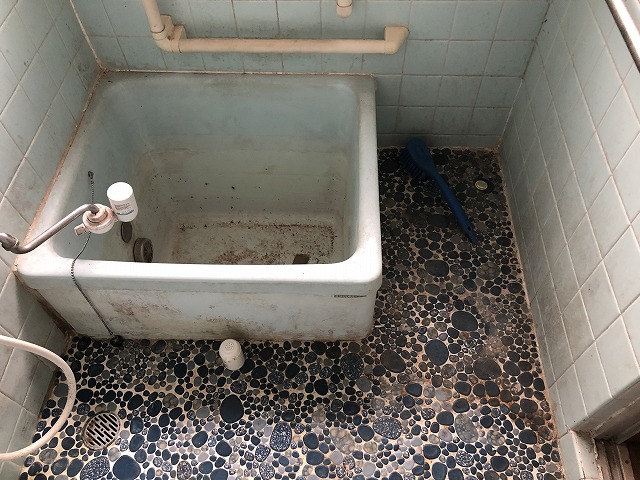 【DIY】浴槽交換は自分でできる？費用・手順・注意点を実体験で解説