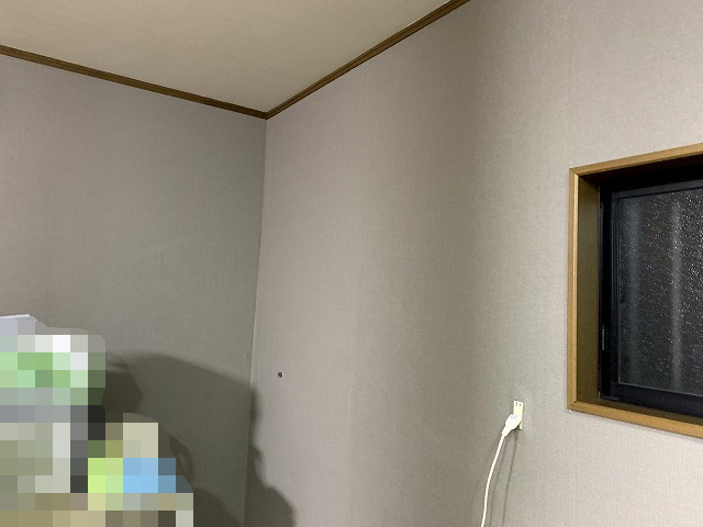 壁クロスをDIYで貼るコツ【初心者でもできる壁紙張り替え】